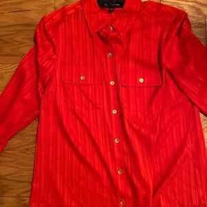 Jones New York red top, NWT, size 6